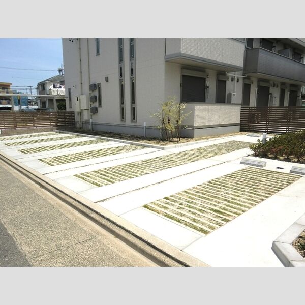 駐車場 (駐車場)