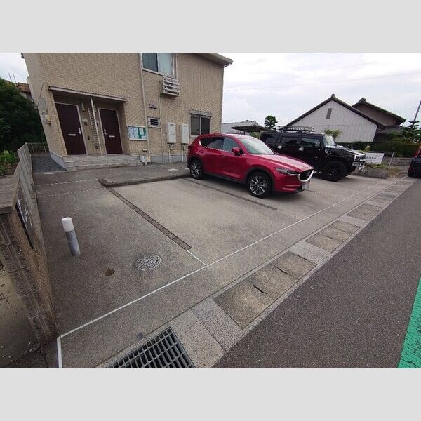 駐車場 (駐車場)