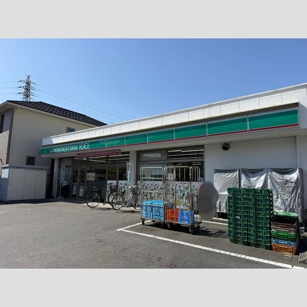 現地周辺 (ローソンストア100中川中郷店)