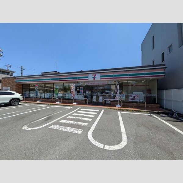 現地周辺 (セブンイレブン名古屋打中1丁目店)