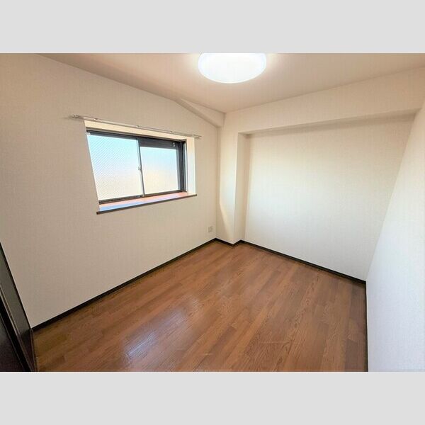 その他 (北側洋室)