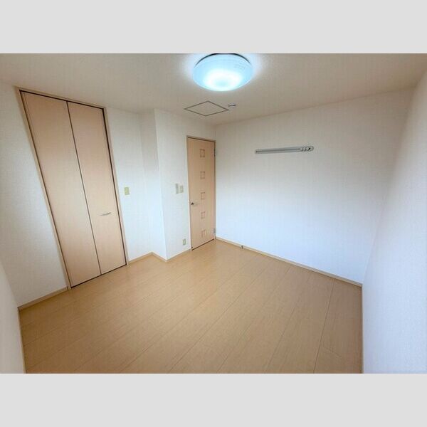 その他 (北側洋室)