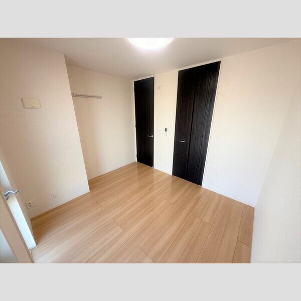 その他 (北側洋室)