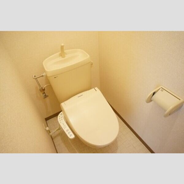 トイレ (温水洗浄暖房便座)