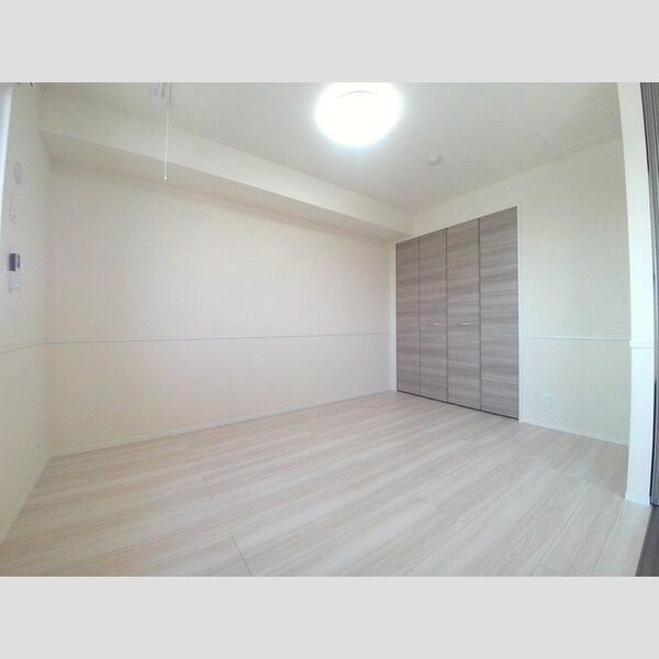 その他 (洋室(南側))