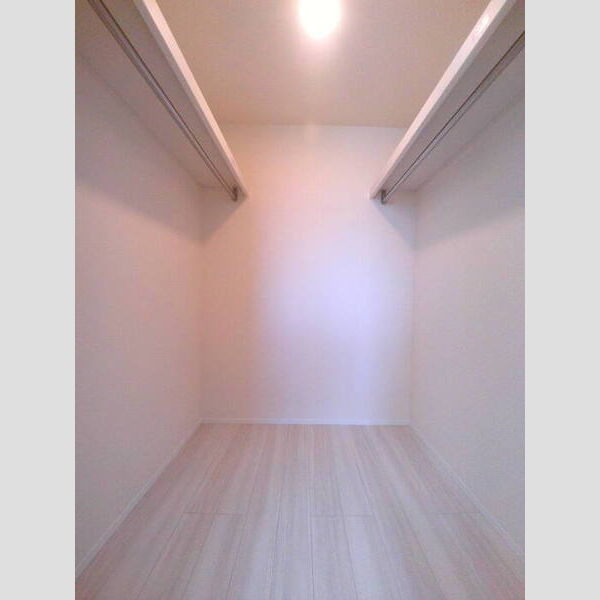 収納 (ウォークインクローゼット)