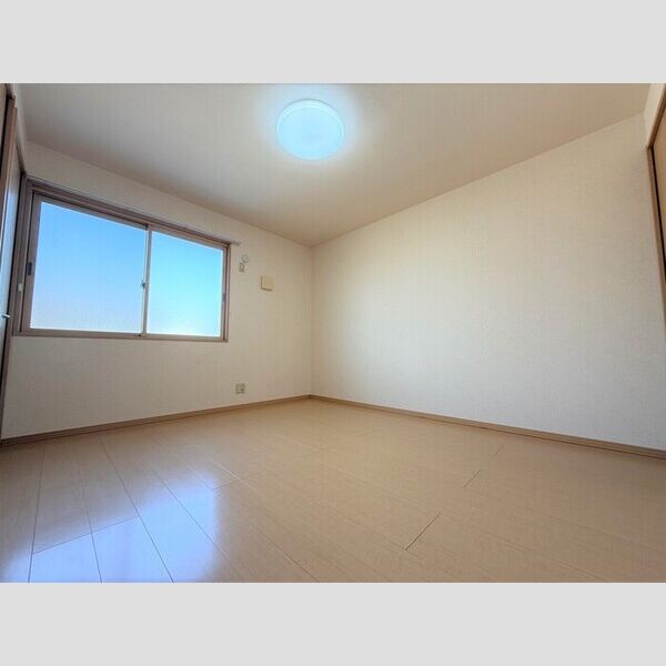 その他 (北側洋室)