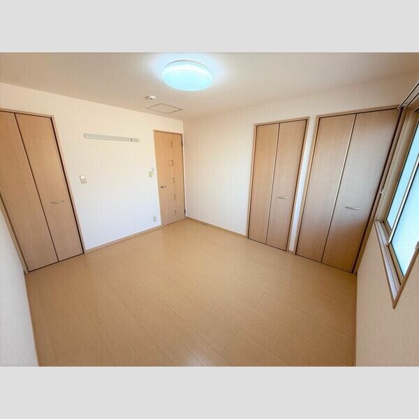 その他 (北側洋室)