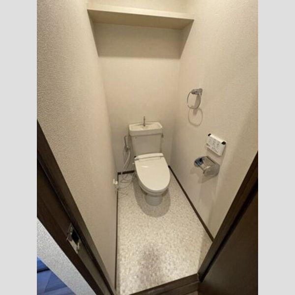 トイレ (温水洗浄暖房便座)