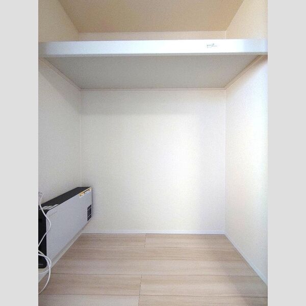 収納 (ウォークインクローゼット)