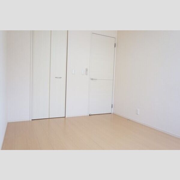 その他 (北側洋室①)