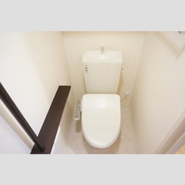 トイレ (温水洗浄暖房便座)