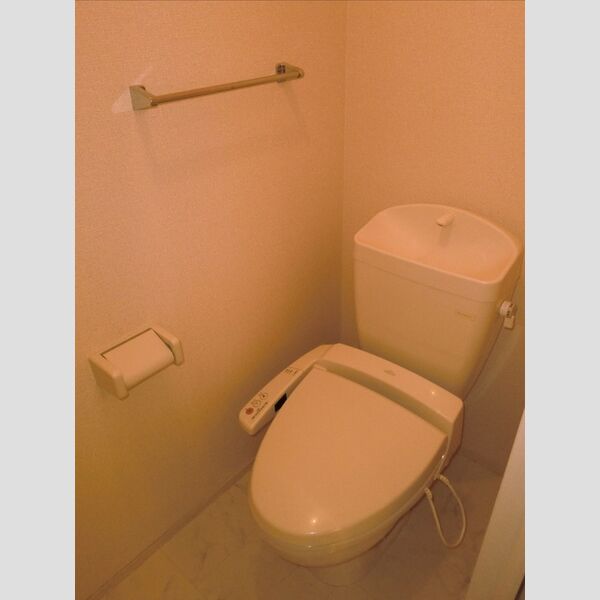 トイレ (温水洗浄暖房便座)