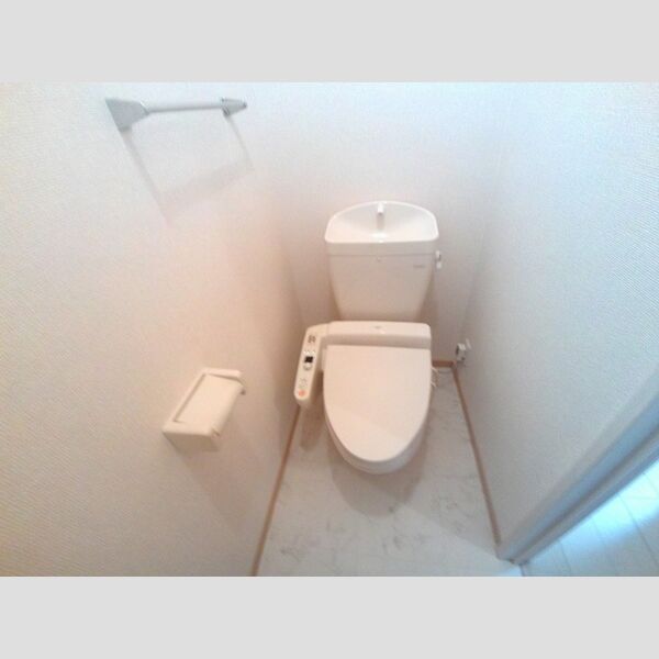 トイレ (温水洗浄暖房便座)