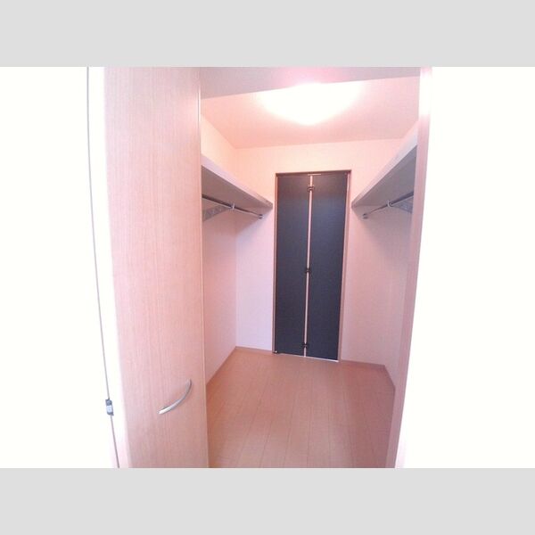 収納 (ウォークインクローゼット)