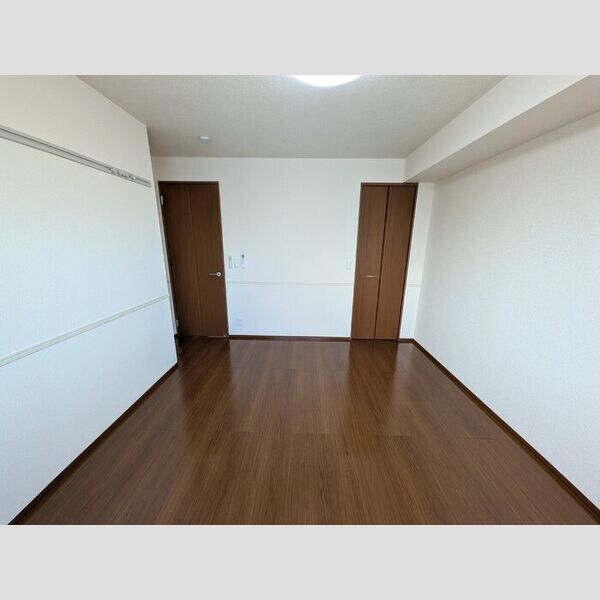 その他 (北側洋室)