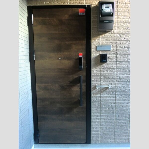 玄関 (玄関ドア)