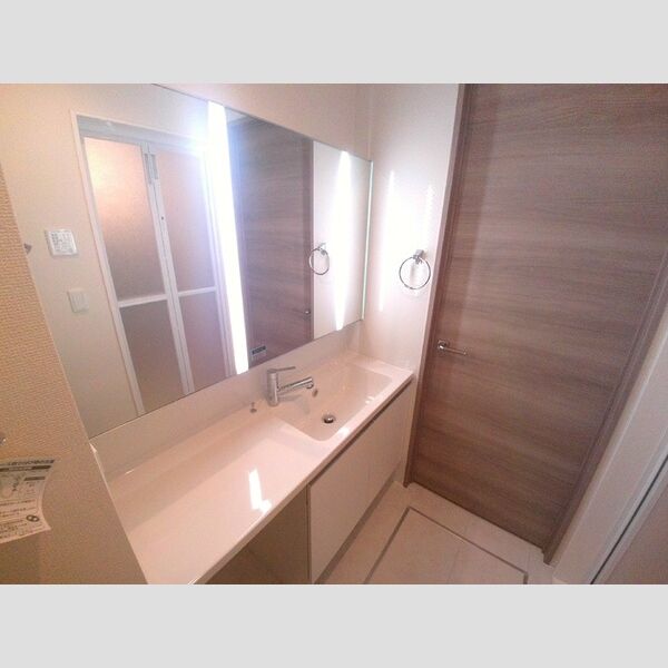 洗面所 (洗髪洗面化粧台)