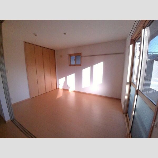 その他 (東側洋室)