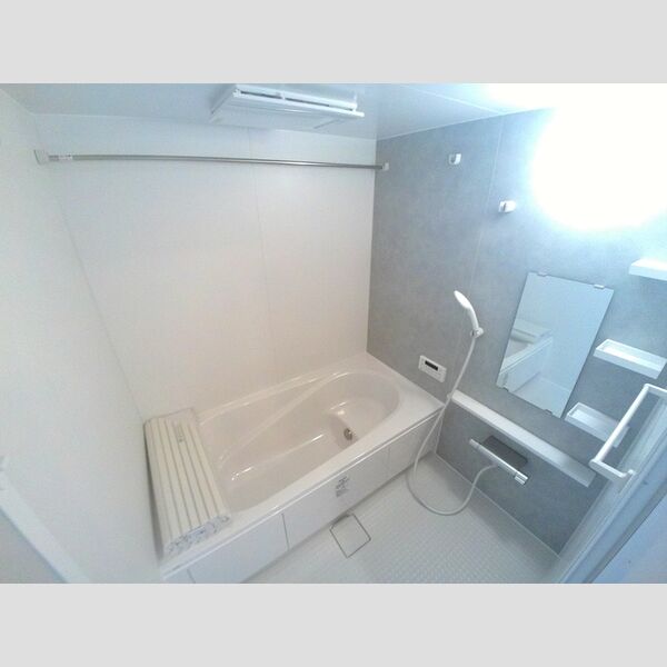 バス (浴室換気乾燥機付き浴室)