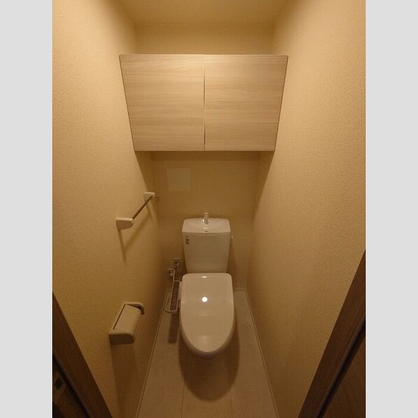 トイレ (温水洗浄暖房便座)