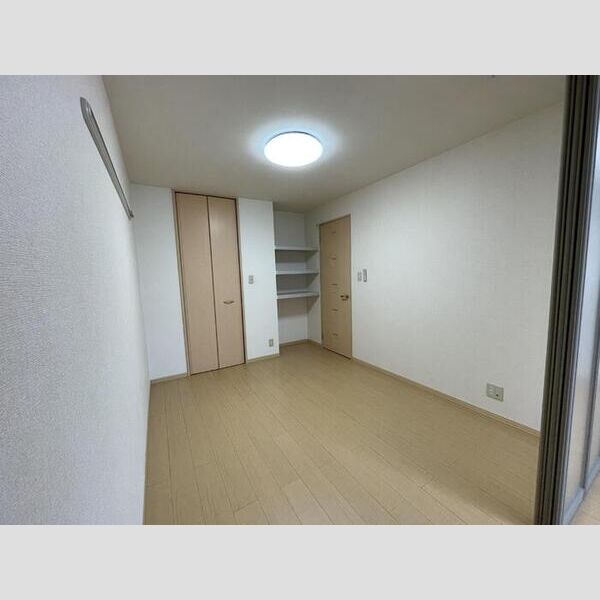 その他 (北側洋室)