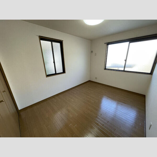 その他 (北側洋室)