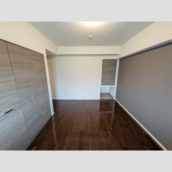 その他 (北側洋室)