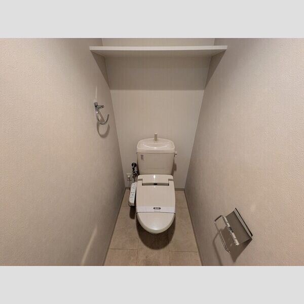 トイレ (温水洗浄暖房便座)