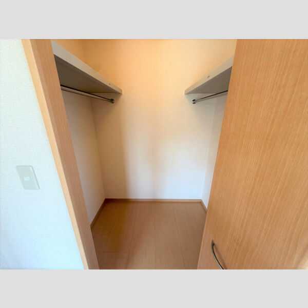収納 (ウォークインクローゼット)