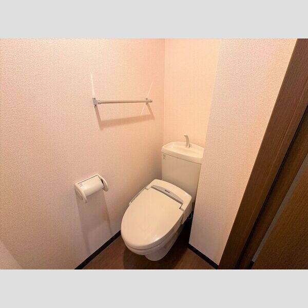 トイレ (温水洗浄暖房便座)