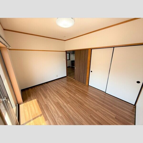 その他 (東側洋室)