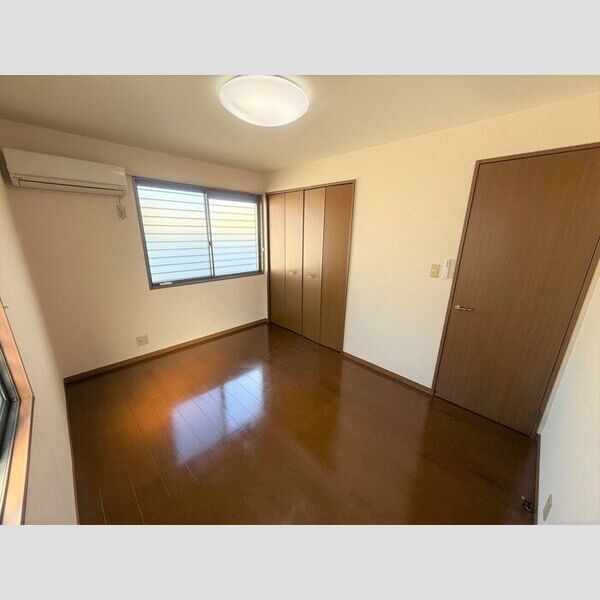 その他 (西側洋室)