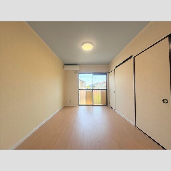 その他 (東側洋室)