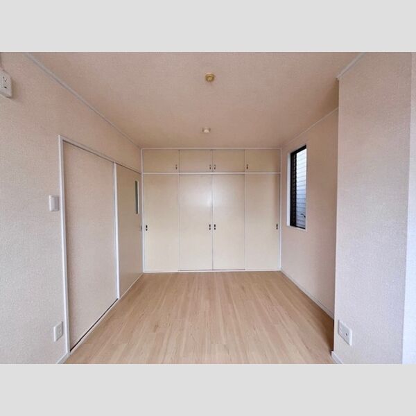 その他 (北側洋室)