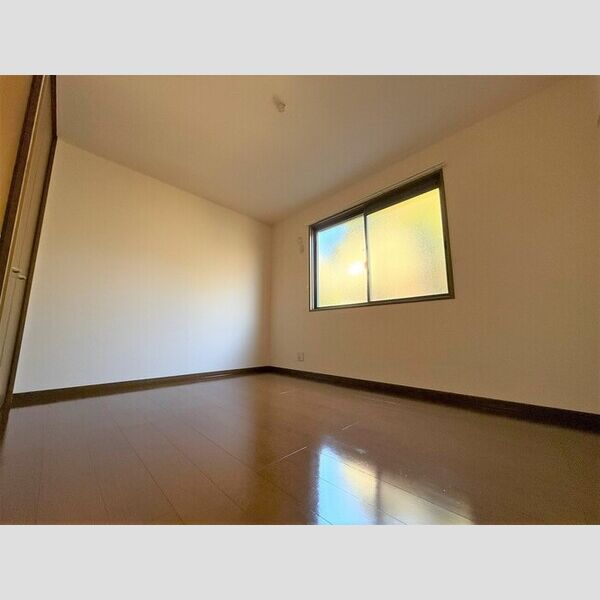 その他 (西側洋室)