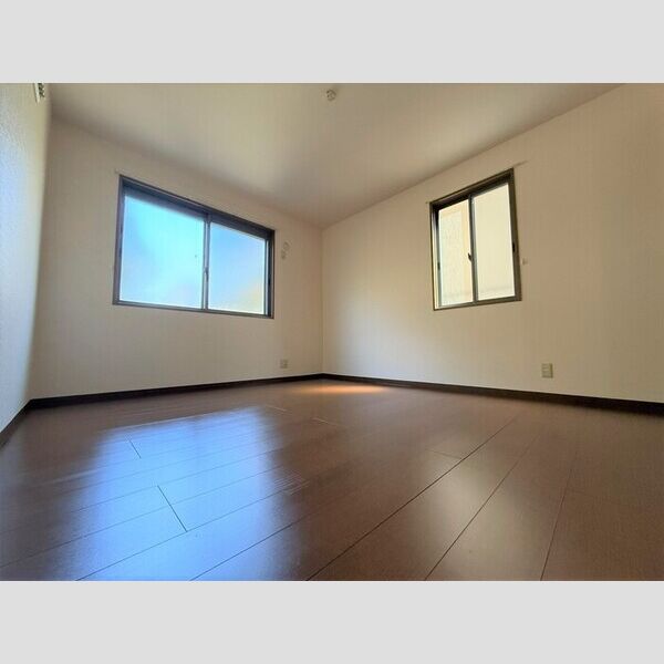 その他 (東側洋室)