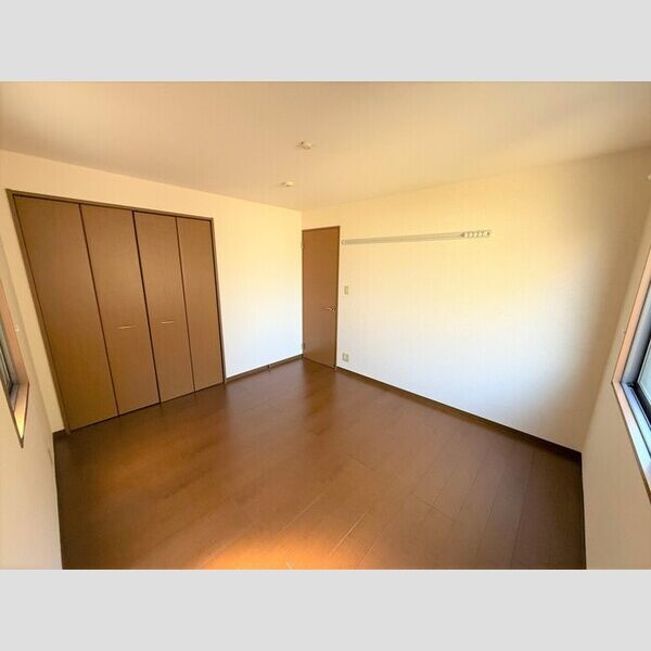 その他 (東側洋室)