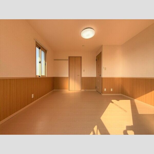 その他 (西側洋室)