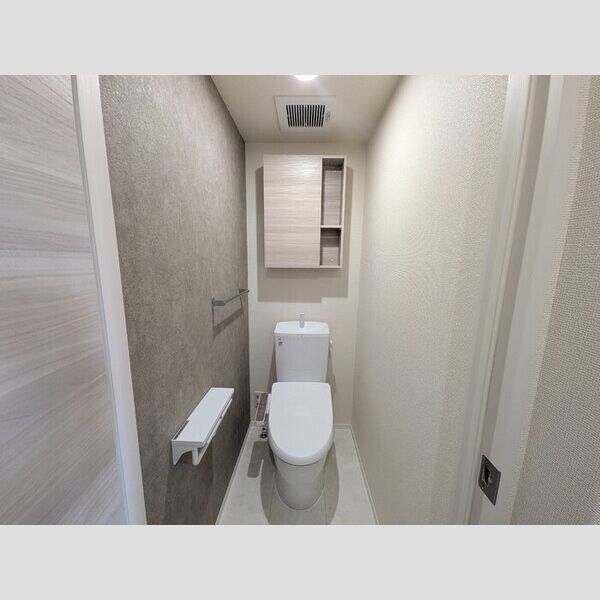 トイレ (温水洗浄暖房便座)