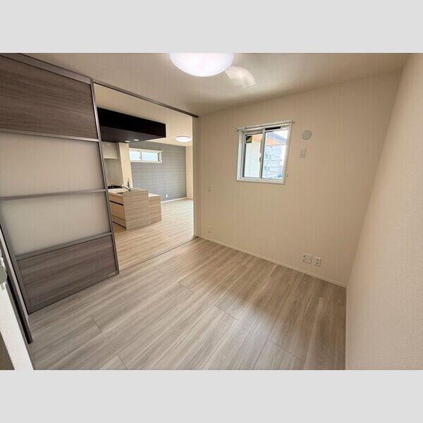 その他 (北側洋室)