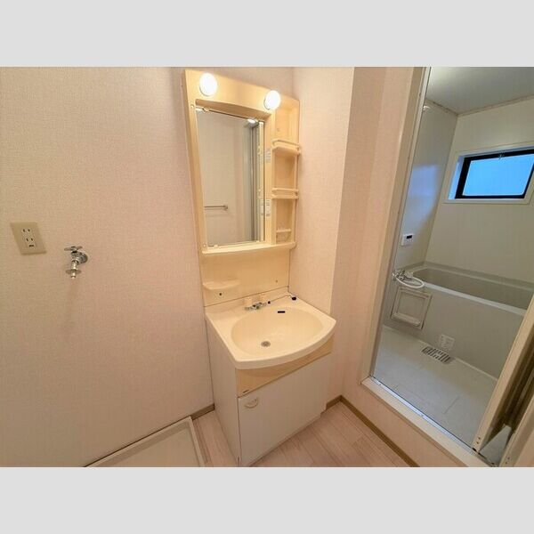 洗面所 (温水洗浄暖房便座)