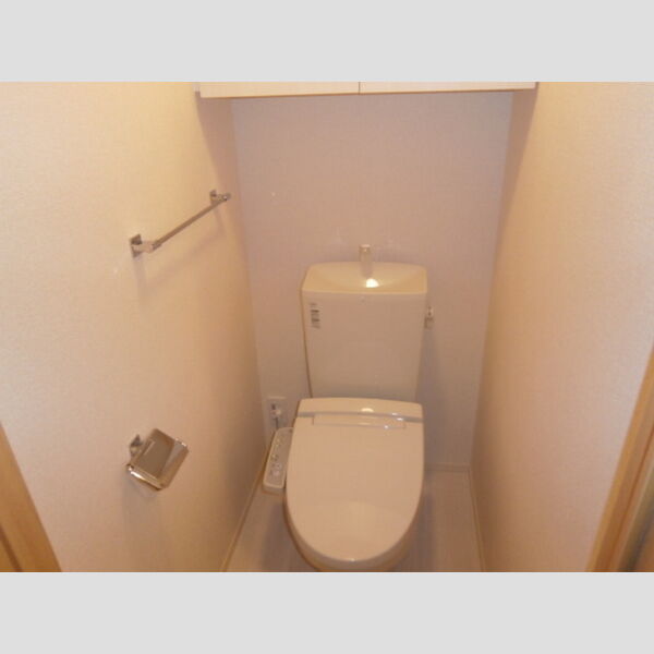 トイレ (トイレ103)