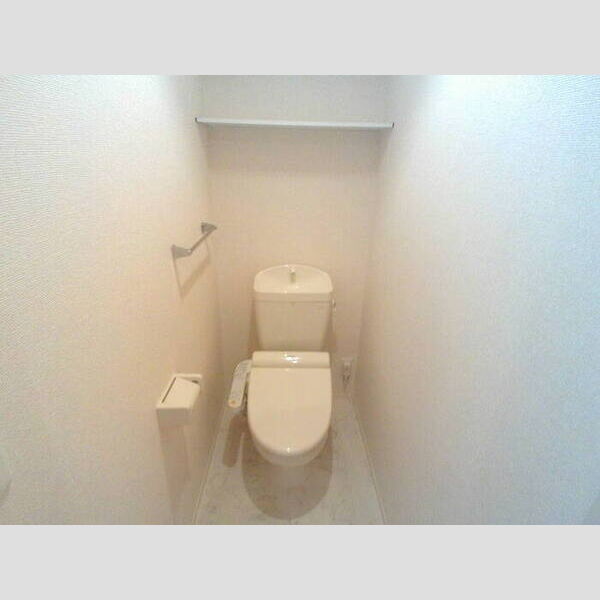 トイレ (温水洗浄暖房便座付トイレ)