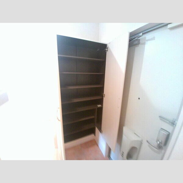 収納 (シューズボックス)