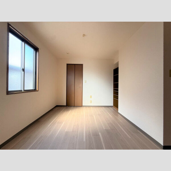 その他 (洋室)