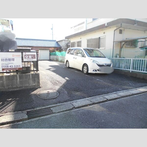 駐車場 (駐車場)