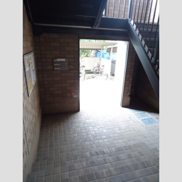 現地周辺 (ロビー)