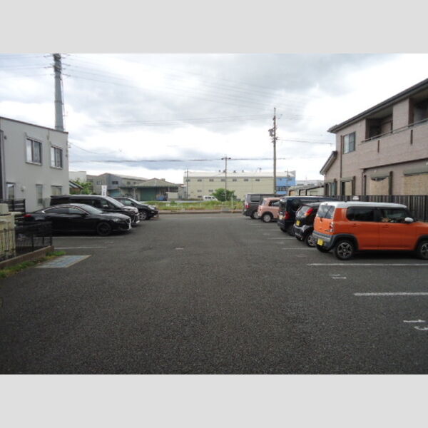 駐車場 (駐車場)