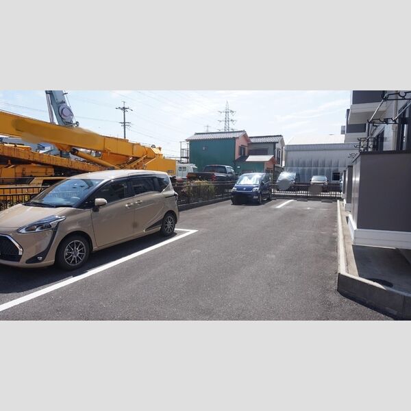 駐車場 (駐車場)
